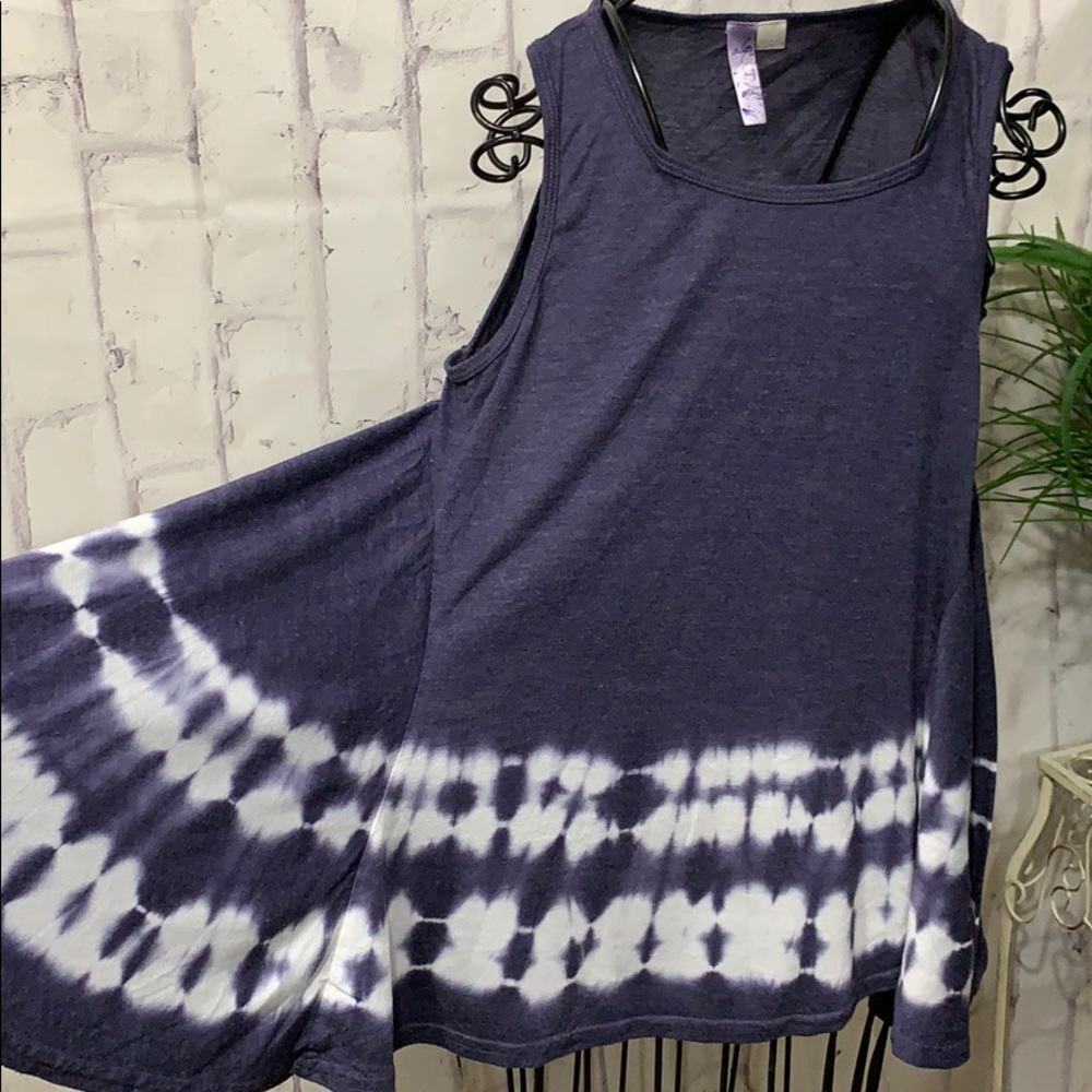 Alya Loose Swing Tank Top Fanned Hem Tie Dye Sleeveless